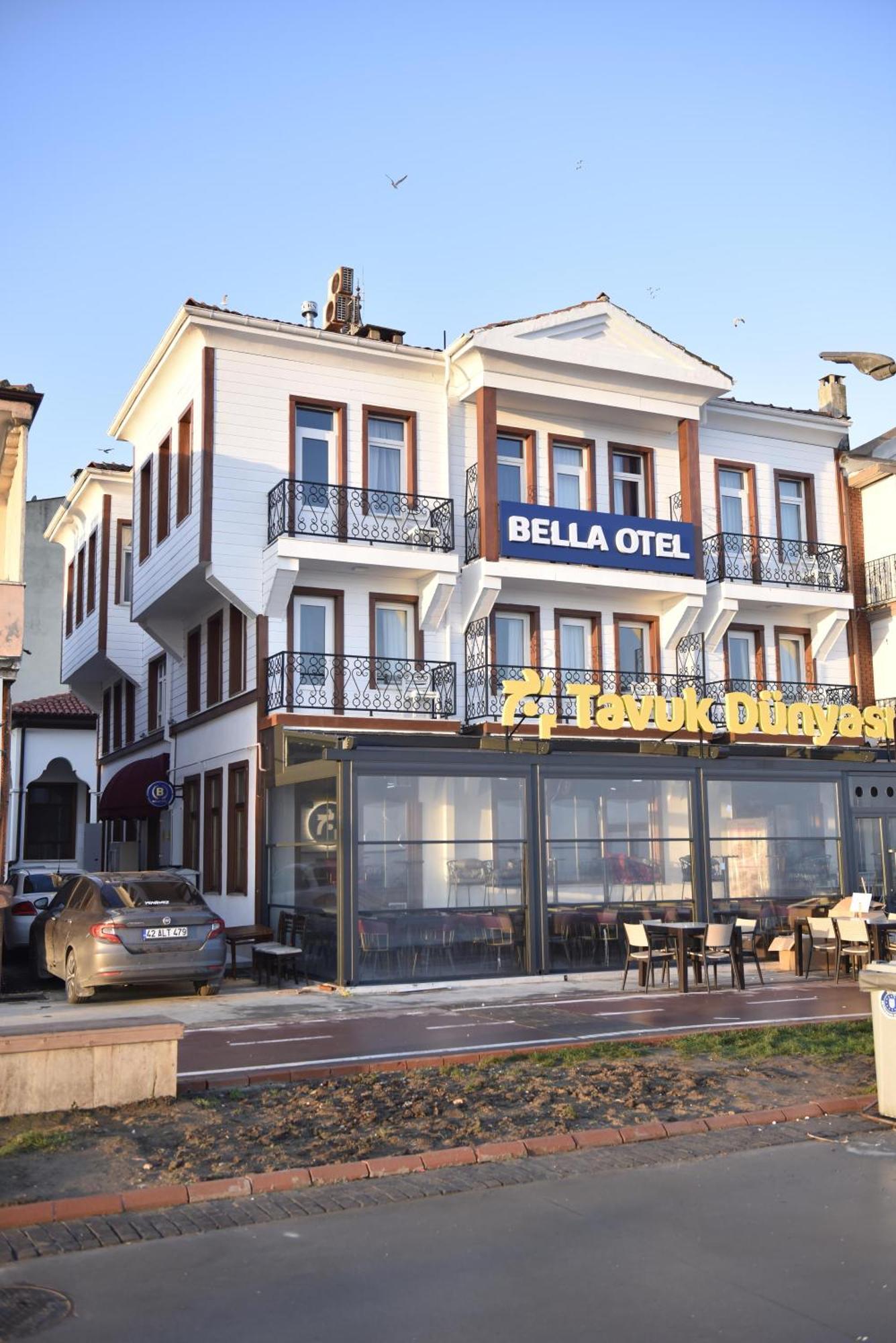 Bella Otel Мудания Екстериор снимка